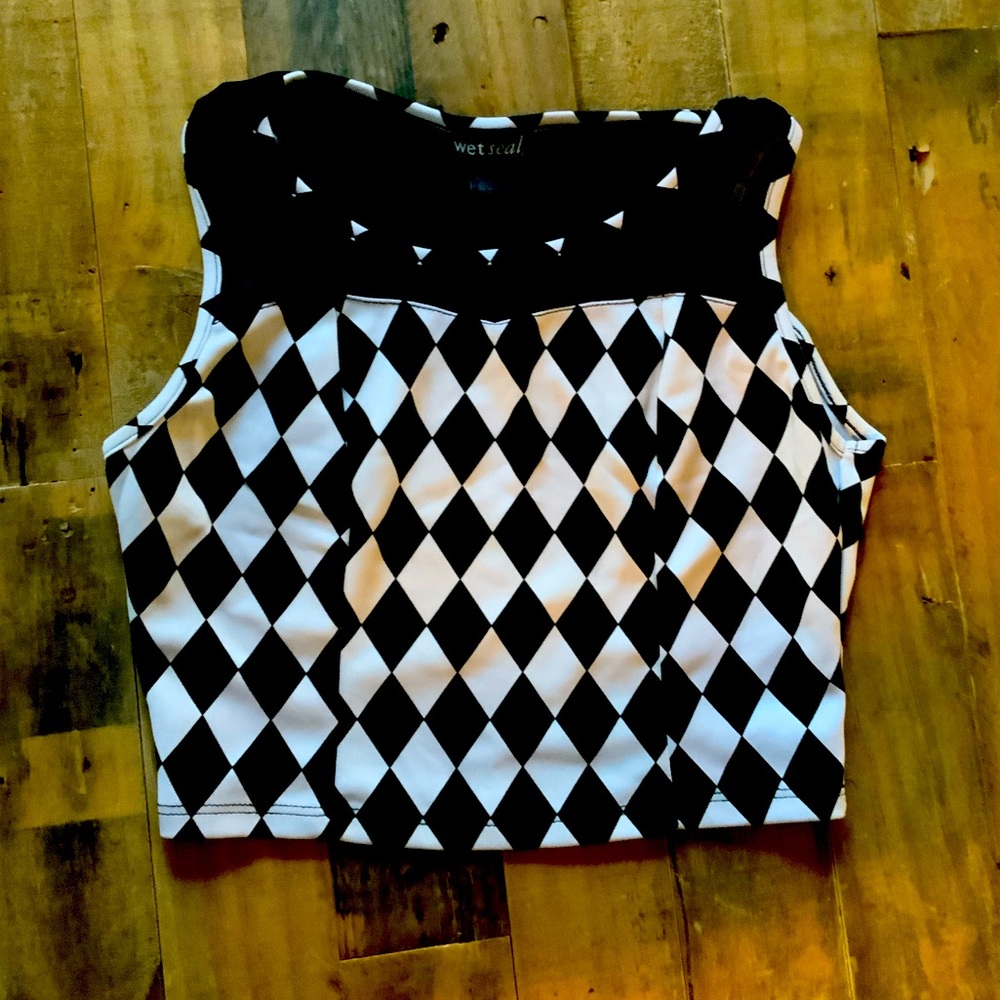 black & white checkered top